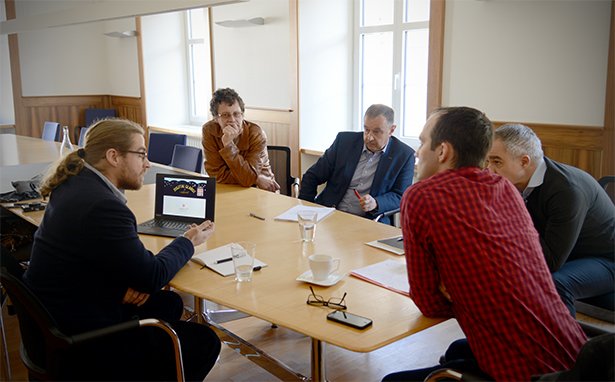 digitalglarus-srf.jpg